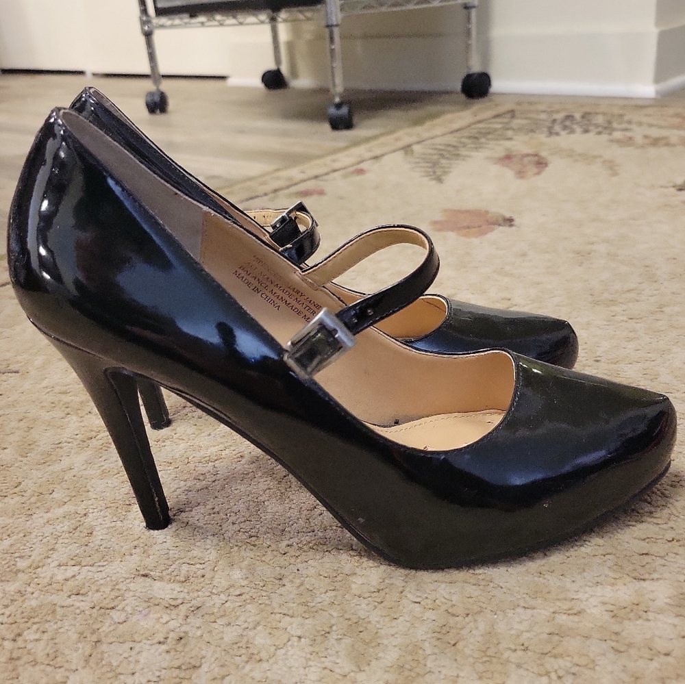 Black patent Mary jane stilettos